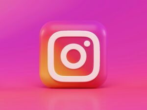A 3D rendered Instagram logo with a gradient background